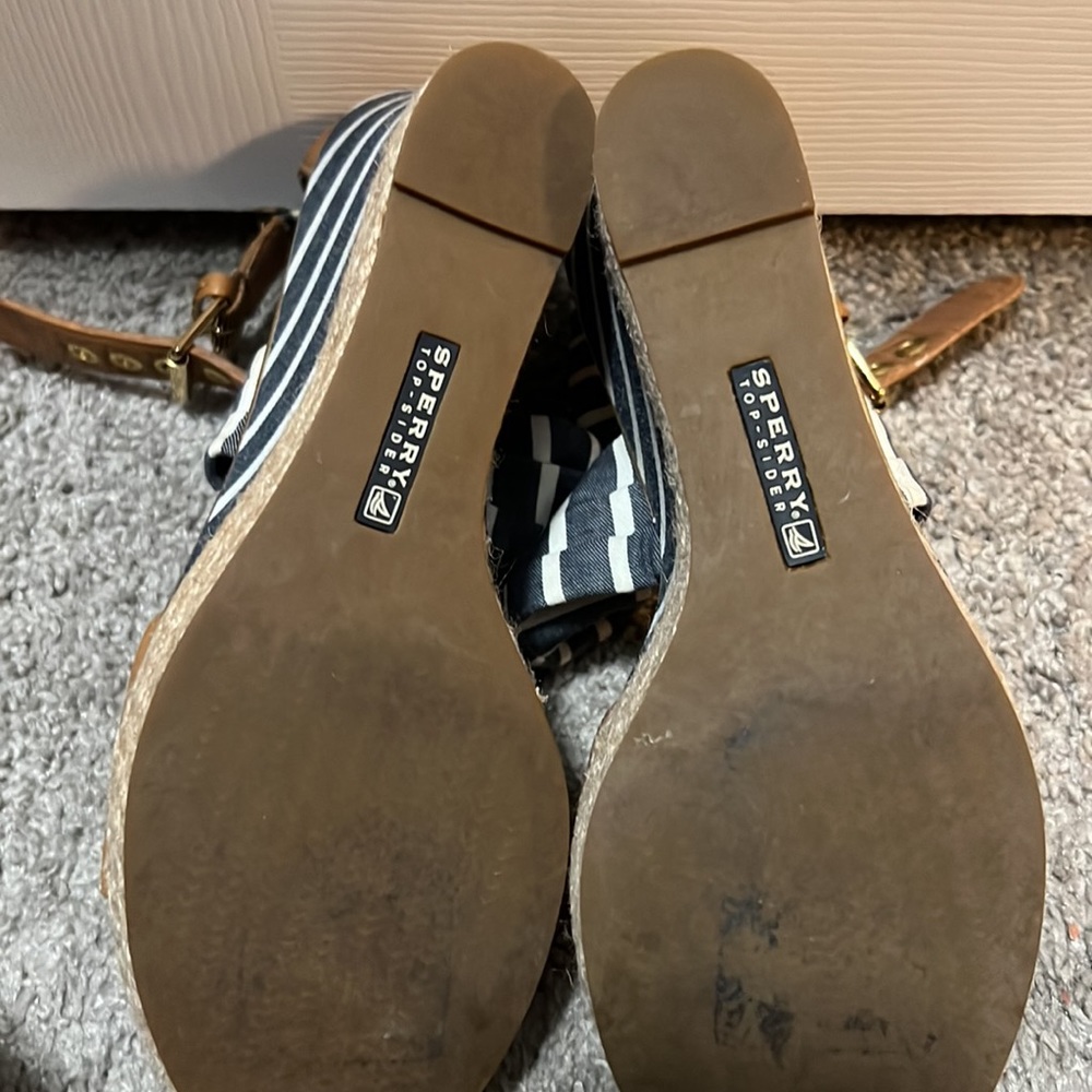 Sperry Wedges - Picture 2 of 3